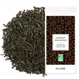 Sachet de thé noir fumé bio Lapsang Souchong en vrac.