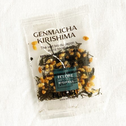 Sachet compostable de thé vert bio Genmaïcha Kirishima sous emballage sans plastique ni métal, certifié ok compost home